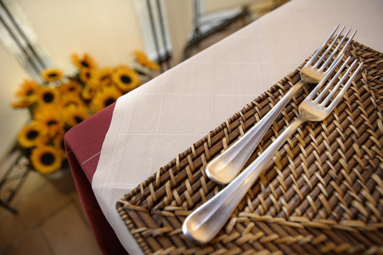 Osteria I'Casolare Hotel ซาน จิโอวานนิ วาลดาร์โน ภายนอก รูปภาพ